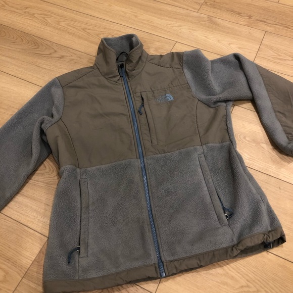 The north face zip up fleece jacket